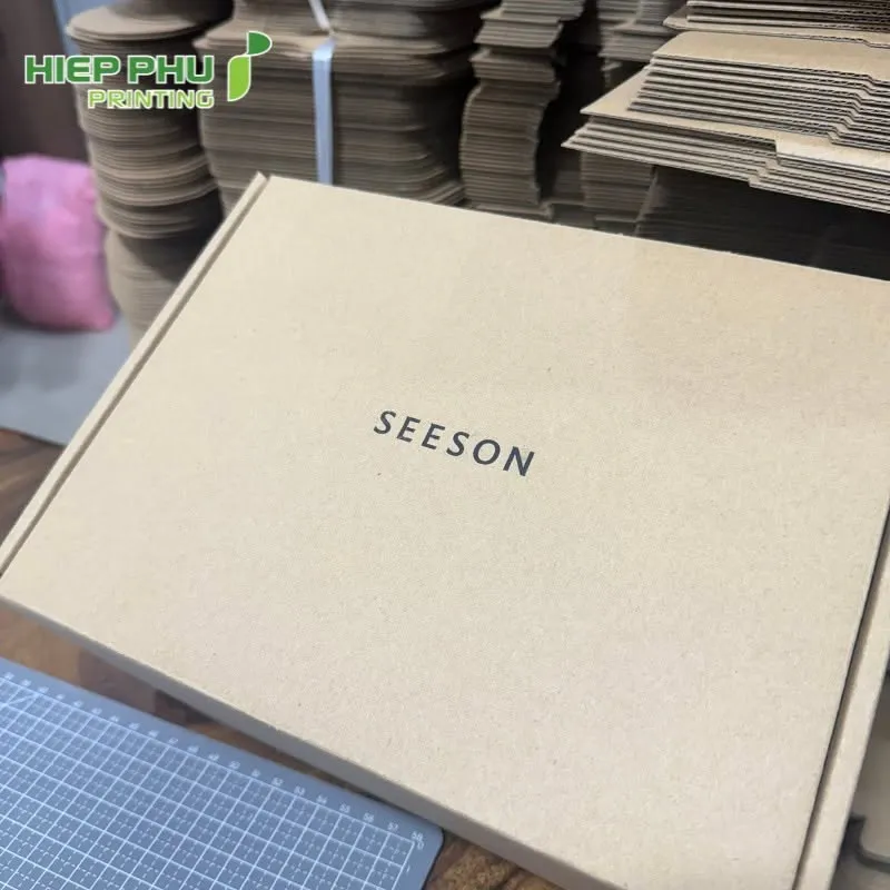 Hộp carton nắp gài